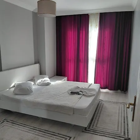 Ξενοδοχείο Deluxe 5*